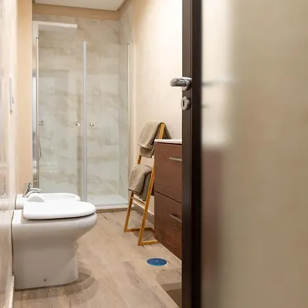 Roomito לינה וארוחת בוקר נאפולי