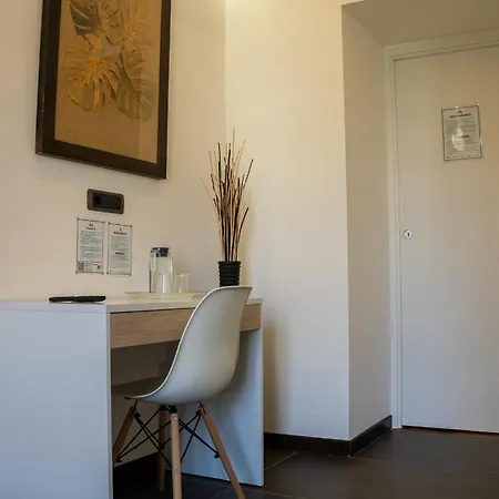 Roomito נאפולי