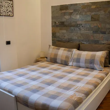 Roomito לינה וארוחת בוקר