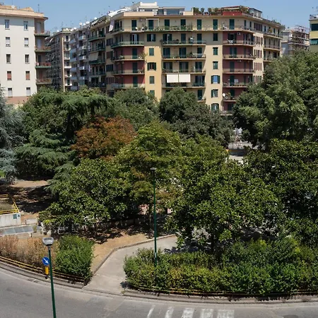 Roomito 3* נאפולי